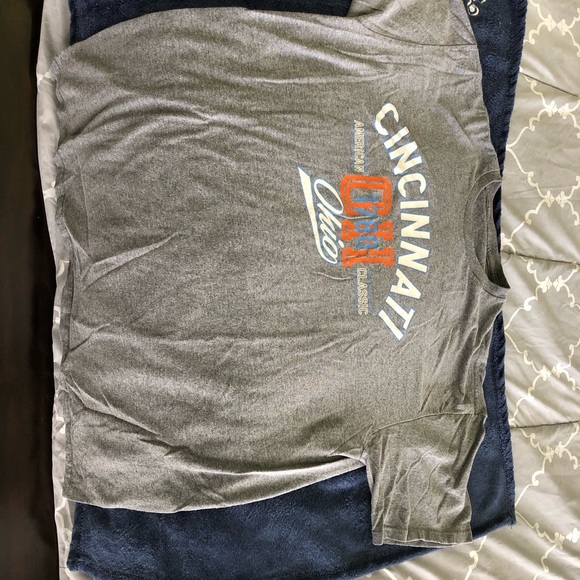 Cincinnati T-Shirt - Picture 2 of 4
